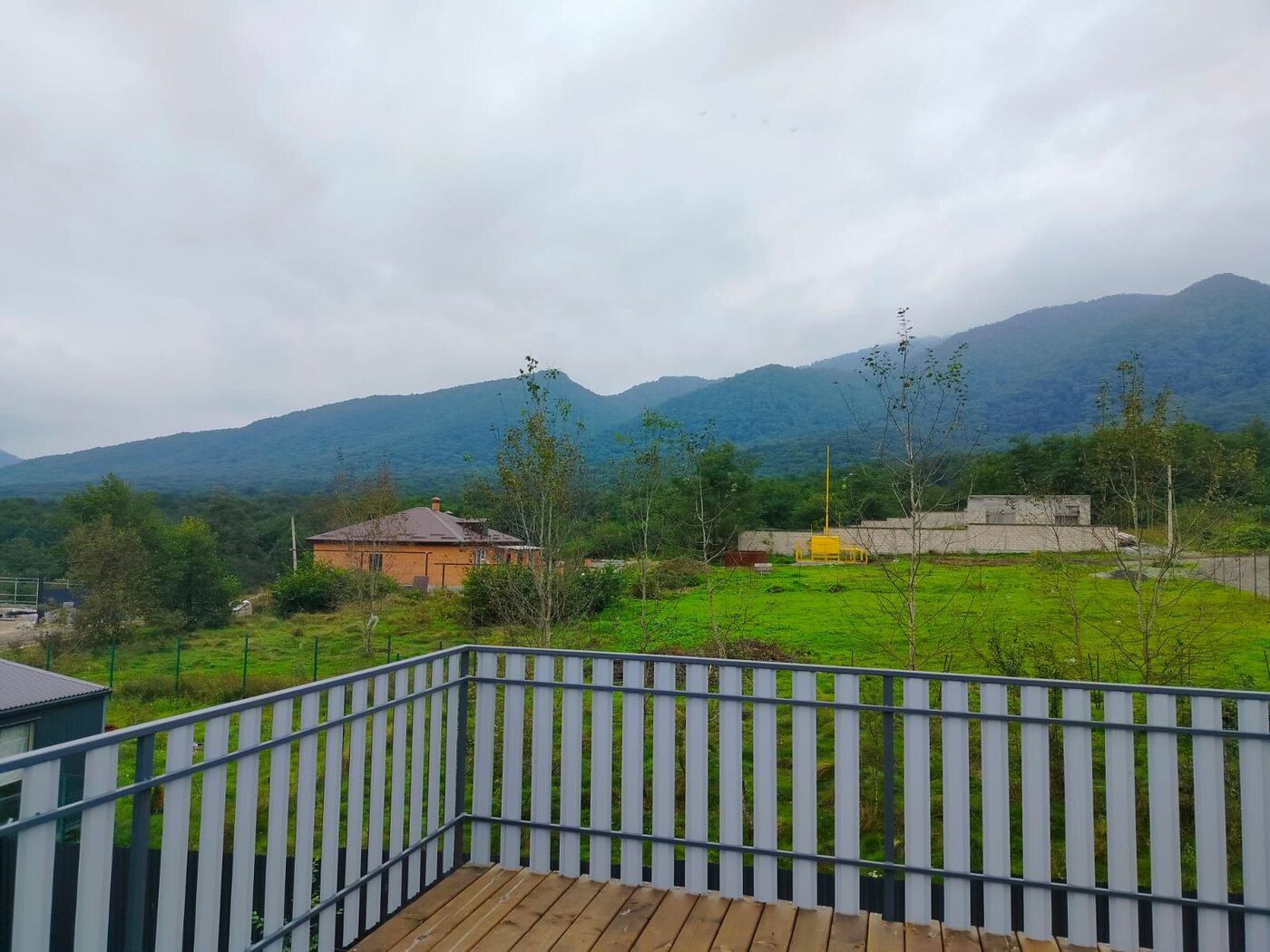 Панорама Кавказских гор со смотровой площадки